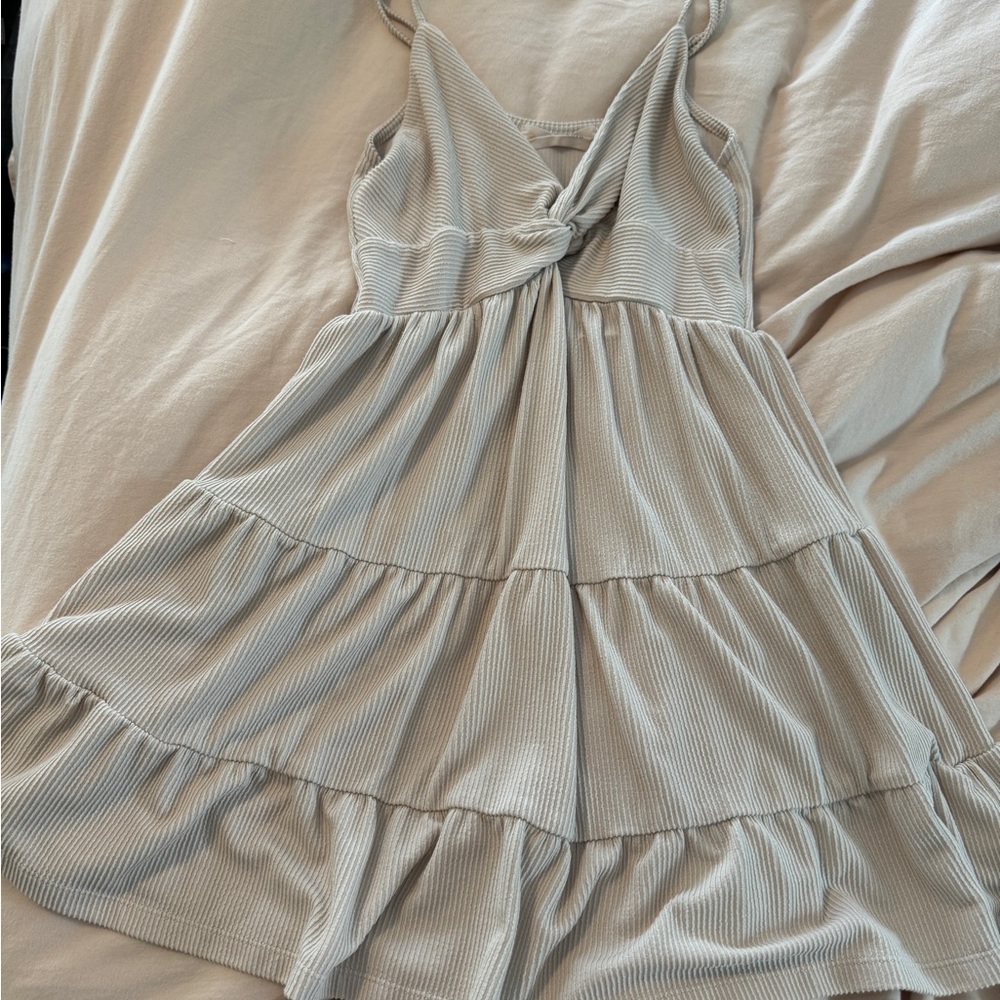 Stylish Ribbed Knit Dress in Light Gray